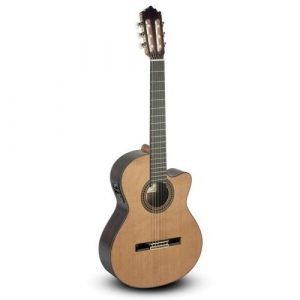 גיטרה קלאסית מוגברת PACO CASTILLO 224CE SOLID חלק עליון