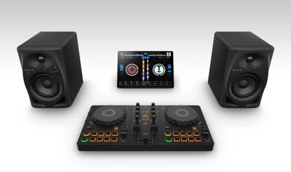 DDJ FLX2 CGI Set 3 rekordbox tablet 3000x1779 e733302d 4acc 457e a406 9483afc91c0a