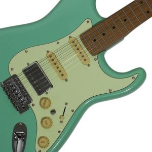 גיטרה חשמלית מקצועית SQOE בסגנון Fender Stratocaster בצבע Vintage Green