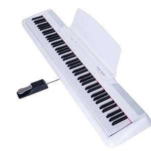 פסנתר חשמלי לבן Pearl River P-60 – חוויית נגינה מושלמת עם מקלדת שקולה, סאונד עוצמתי וחבילת אביזרים מלאה