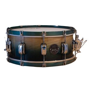 תוף סנר חתום SIG-1406 מסדרת Alex Cunha בגודל 14×06 אינץ’ בצבע ירוק מבית Odery – סאונד מקצועי וייחודי