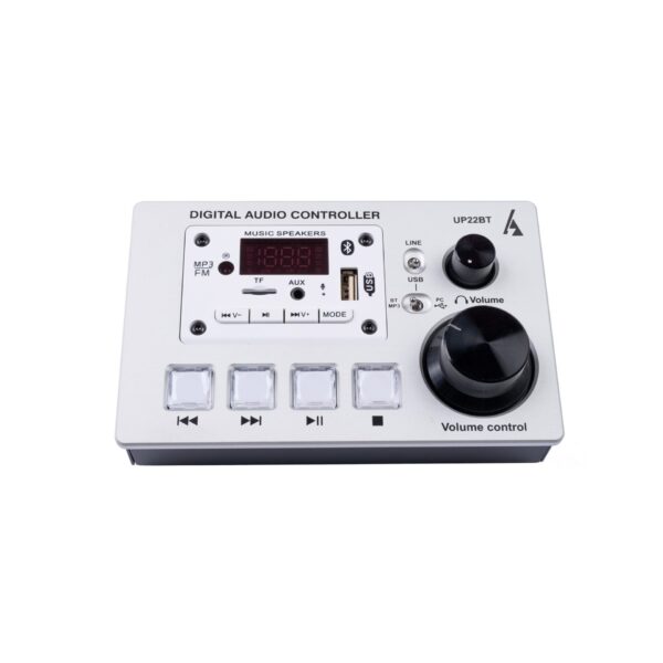 כרטיס קול עם יציאות XLR
