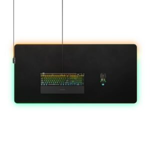 משטח לעכבר גיימינג SteelSeries QcK Prism Cloth RGB 3XL 1220×590×4 – תאורת PrismSync דו־אזורית, בד מיקרו־ארוג ובסיס נגד החלקה