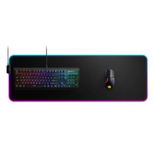 שקע כבל שמאלי למניעת הסתבכות SteelSeries QcK Prism Cloth RGB XL 900×300×4 – תאורת PrismSync, בד מיקרו־ארוג ובסיס נוגד החלקה