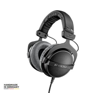 אוזניות עם סאונד מקצועי Beyerdynamic DT 770 PRO סגורות עם אימפדנס 32, 80 ו-250 אום, סאונד מקצועי ותגובת תדרים 5-35,000 הרץ, אידיאליות לניטור ומיקסינג