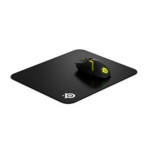 משטח עכבר קשיח לגיימינג SteelSeries QcK Hard Pad – משטח עכבר קשיח לגיימינג עם חיכוך נמוך ובסיס גומי נגד החלקה, תואם חיישן אופטי ולייזר, 320×270×3 מ״מ