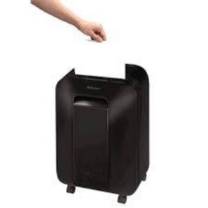 מגרסה ידידותית לסביבה Fellowes LX200 משרדית עם טכנולוגיית SafeSense, גריסה Micro-Cut ברמת אבטחה P-4, פתח הזנה 12 דפים, מיכל 22 ליטר, חסכונית באנרגיה, גורס כרטיסי אשראי, סיכות ואטבים – שנתיים אחריות יבואן רשמי