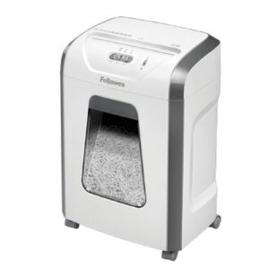 מגרסה אישית עם קיבולת גבוהה Powershred® 15C עם חיתוך צולב, מנעול בטיחות פטנט, חותכת 15 דפים, חיתוך P-4, קיבולת 19 ליטר, כולל אחריות 2 שנים למכונה ו-5 שנים ללהבים