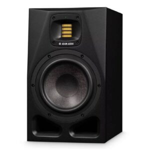 מוניטור אולפן מוגבר 7 אינץ’ ADAM AUDIO A7V עם טוויטר X-ART גרמני, DSP לתיקול אודיו מרחוק, וופר מינרל, ו-SPL מרבי של 105 dB