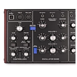 סינטיסייזר אנלוגי שולחני עם 3 VCO ופילטר Ladder – Behringer MODEL D