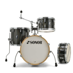 מערכת תופים 4 חלקים 18″ AQX JAZZ black midnight בצבע שחור מנצנץ מבית SONOR