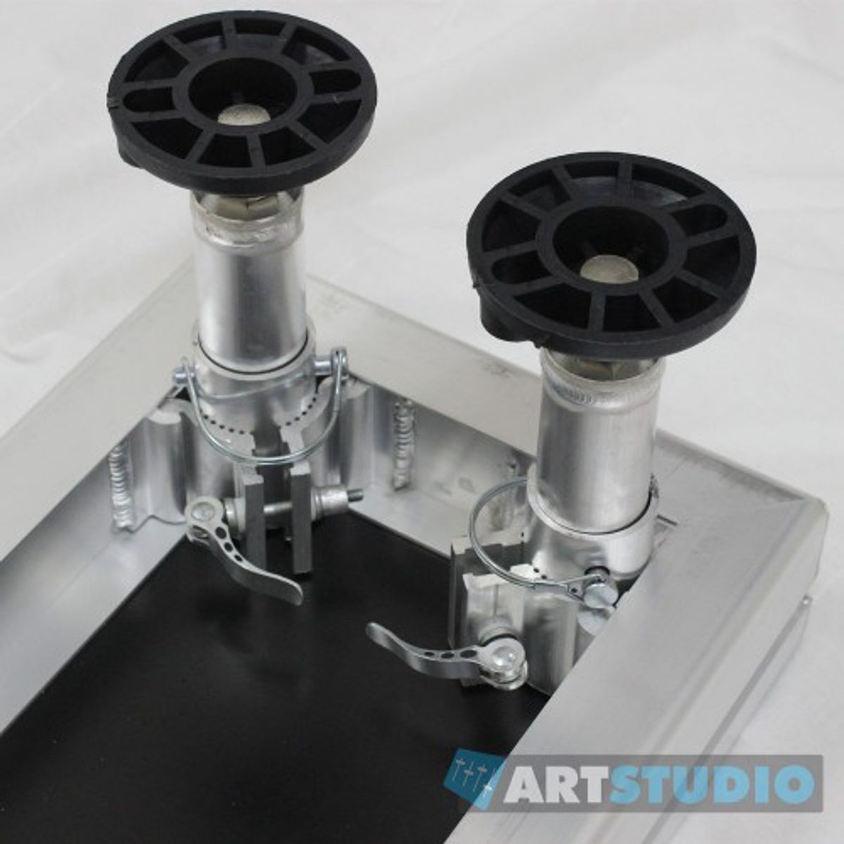 מדרגת במה Speed Truss STAGE-STAIR-S2 – מדרגה 122*30 סמ לבמה S2 2 מדרגת במה Speed Truss STAGE-STAIR-S2 — מדרגה 122*30 סמ לבמה S2