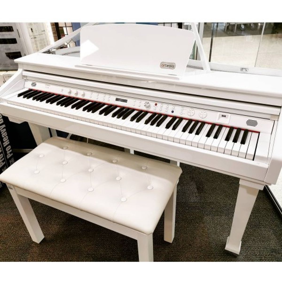 פסנתר Artesia DG-26 WHITE – פסנתר כנף לבן חשמלי 3 פסנתר כנף לבן Artesia DG-26 – מבט 1