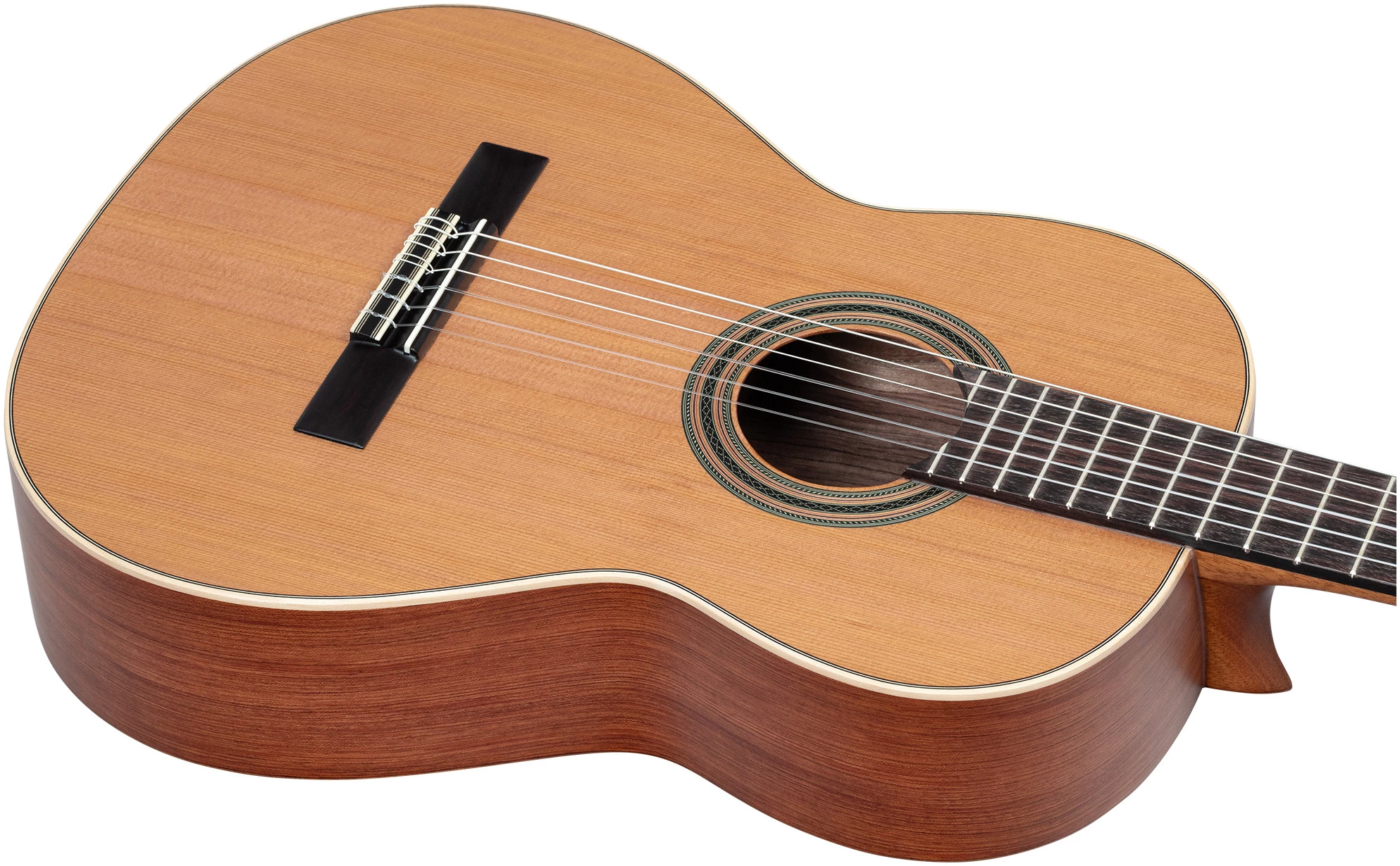 גיטרה קלאסית Ortega R18SSN Traditional טופ ארז מלא גב Bubinga צוואר דק 5 גיטרה קלאסית Ortega R18SSN Traditional טופ ארז מלא גב Bubinga צוואר דק - תמונה 5