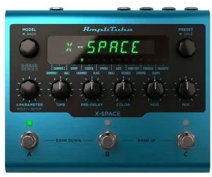 פדל ריברב (Reverb) דיגיטלי לגיטרה iK Multimedia X-Space