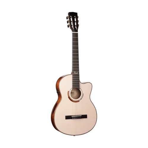 גיטרה קלאסית מוגברת CUTAWAY עם ארגז CORT Solencanto 1 גיטרה קלאסית מוגברת CORT Solencanto