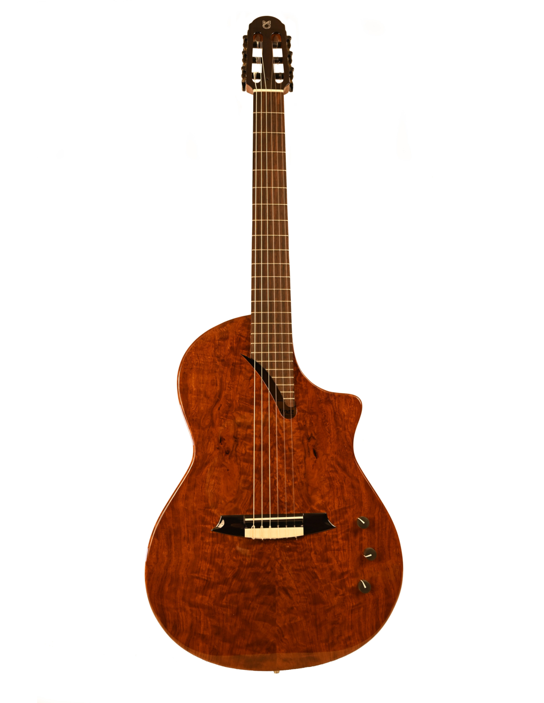 גיטרה קלאסית מוגברת Martinez Hispania בגימור Figured 1 martinez hispania figured housse.jpg