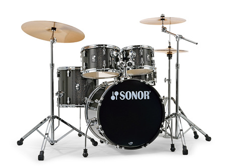 מערכת תופים אקוסטית Sonor AQX Studio 20'' Black Midnight Sparkle (5 חלקים + מצילות ואביזרים) 1 מערכת תופים Sonor AQX Studio 20 אינץ Black Midnight Sparkle כולל מצילות ואביזרים