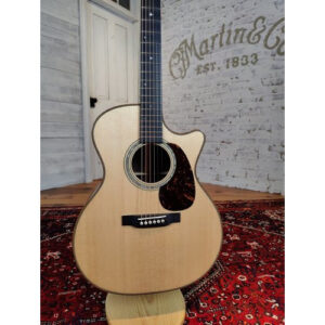 גיטרה אקוסטית מוגברת Martin Custom Shop CMEFGL Cutaway — Sitka Spruce / Wild East Indian Rosewood (כולל ארגז)
