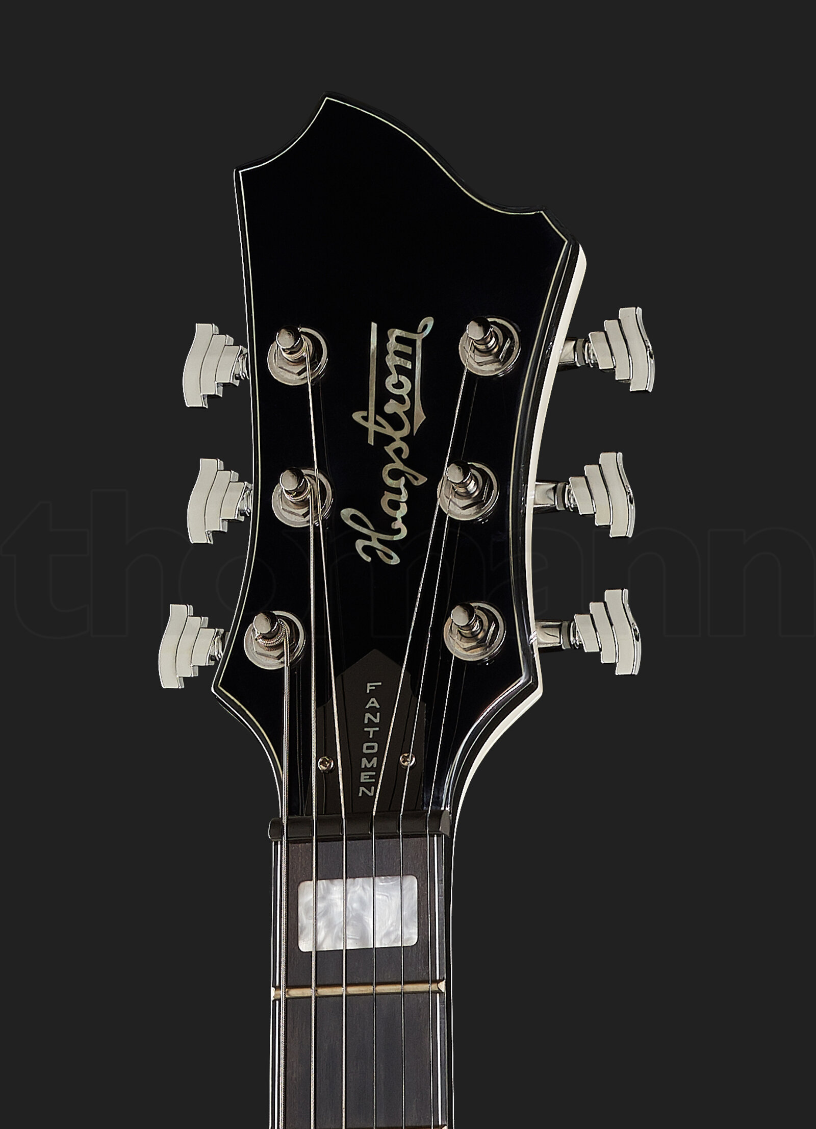 גיטרה חשמלית Hagstrom Fantomen White 5 12978444.jpg