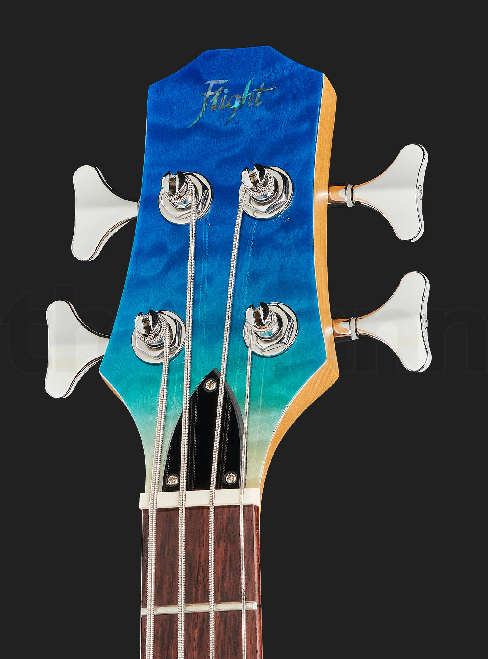 גיטרת בס Flight Mini Bass TBL Solid Body 5 19251013.jpg