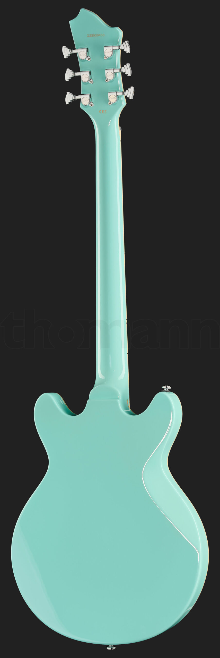 גיטרה חשמלית Hagstrom Megin Aged Sky Blue 2 20899446.jpg