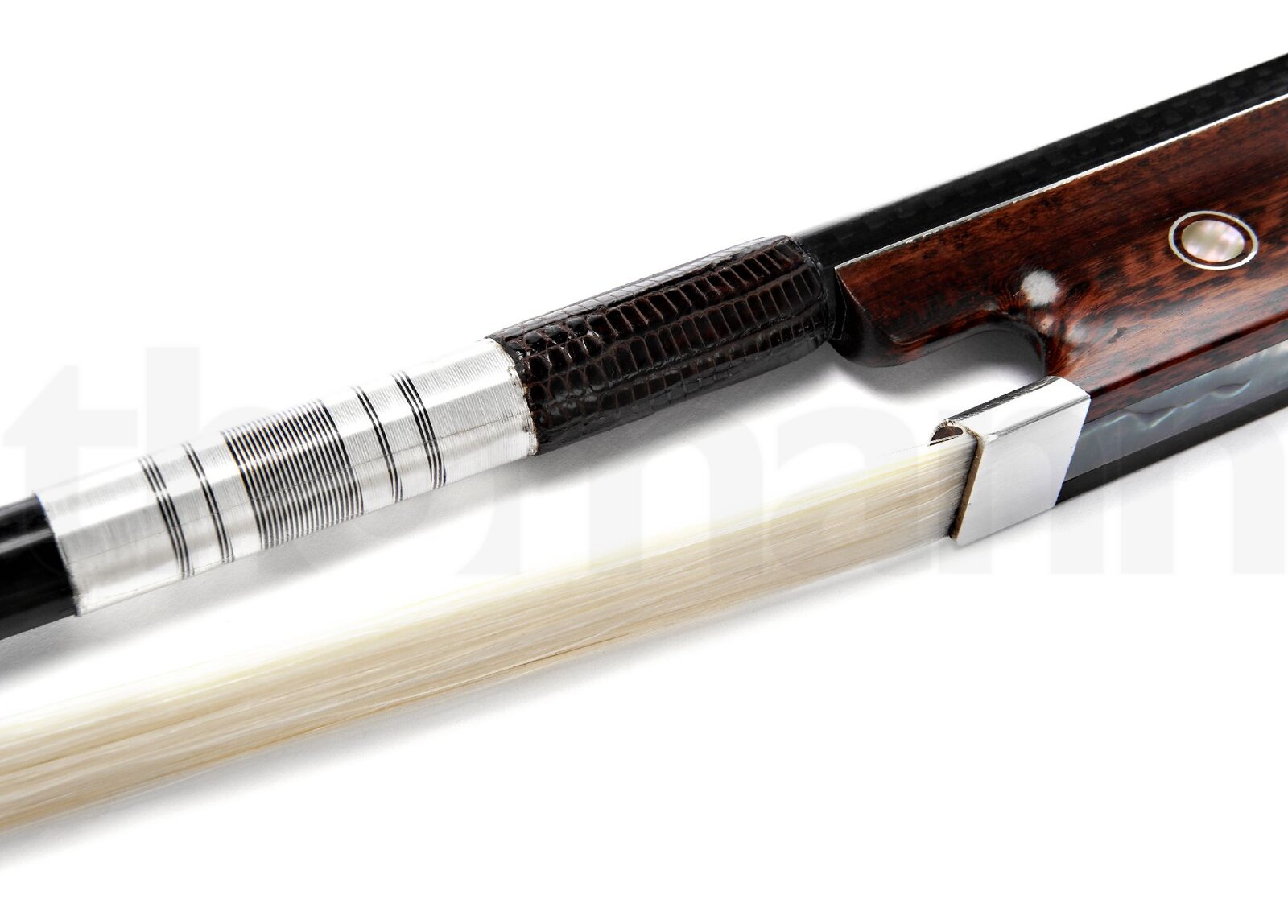 קשת Artino BF-34F Carbon Bass Bow 3/4F 3 קשת Artino BF-34F Carbon Bass Bow 3/4F – תמונה 3