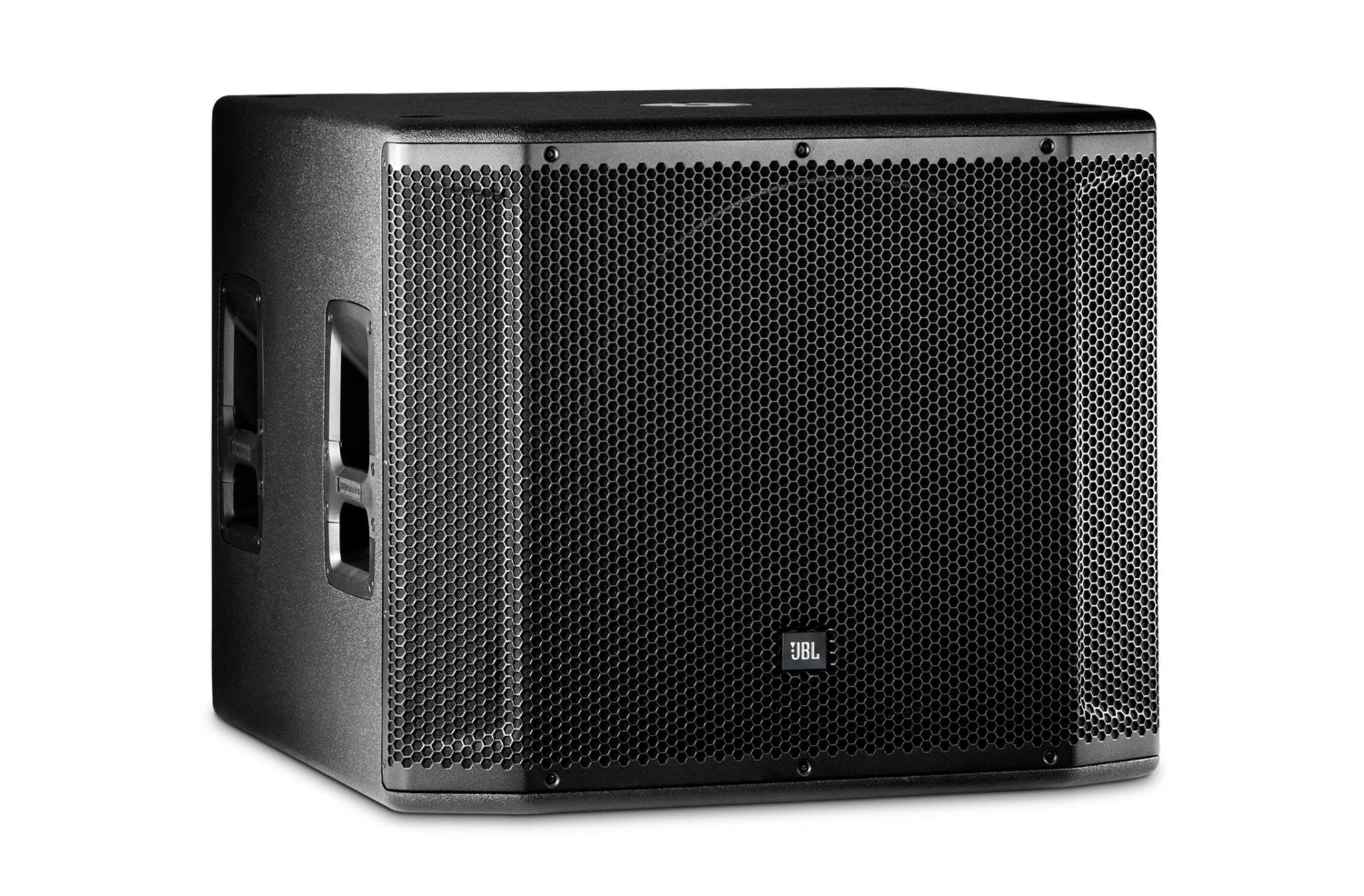 JBL SRX818SP – סאב וופר מוגבר 18 אינץ׳ 1 סאב וופר מוגבר JBL SRX818SP במבט תלת־רבעי המציג את החזית והעומק