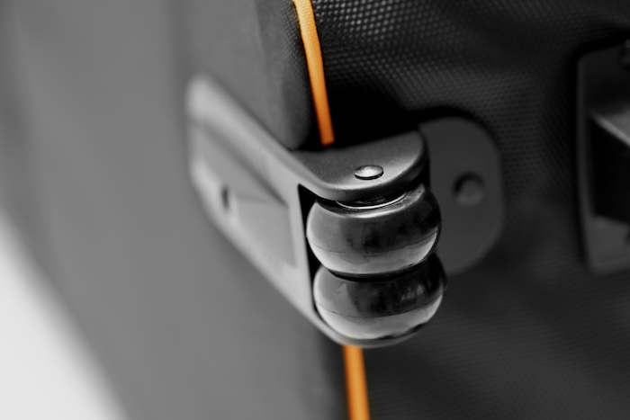 נרתיק מרופד לקלידים Studiologic Soft Case C — ל־Numa X ו־SL88 3 נרתיק מרופד לקלידים Studiologic Soft Case C — ל־Numa X ו־SL88