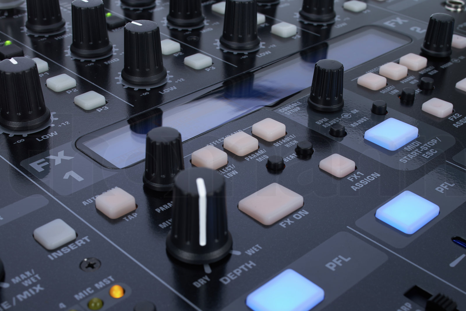 מיקסר DJ Behringer DDM 4000 Bundle 5 מיקסר DJ Behringer DDM 4000 Bundle — תמונה 5