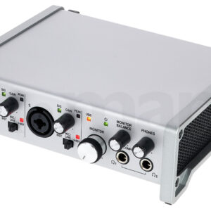 כרטיס קול Tascam Series 102i