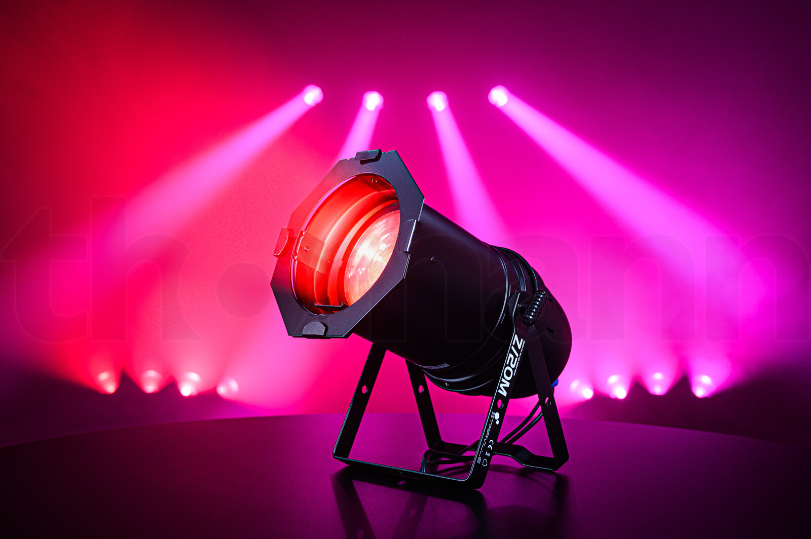 פנס PAR LED Stairville Z120M Par 64 LED RGBW 120W 6 פנס PAR LED Stairville Z120M Par 64 LED RGBW 120W — תמונה 6