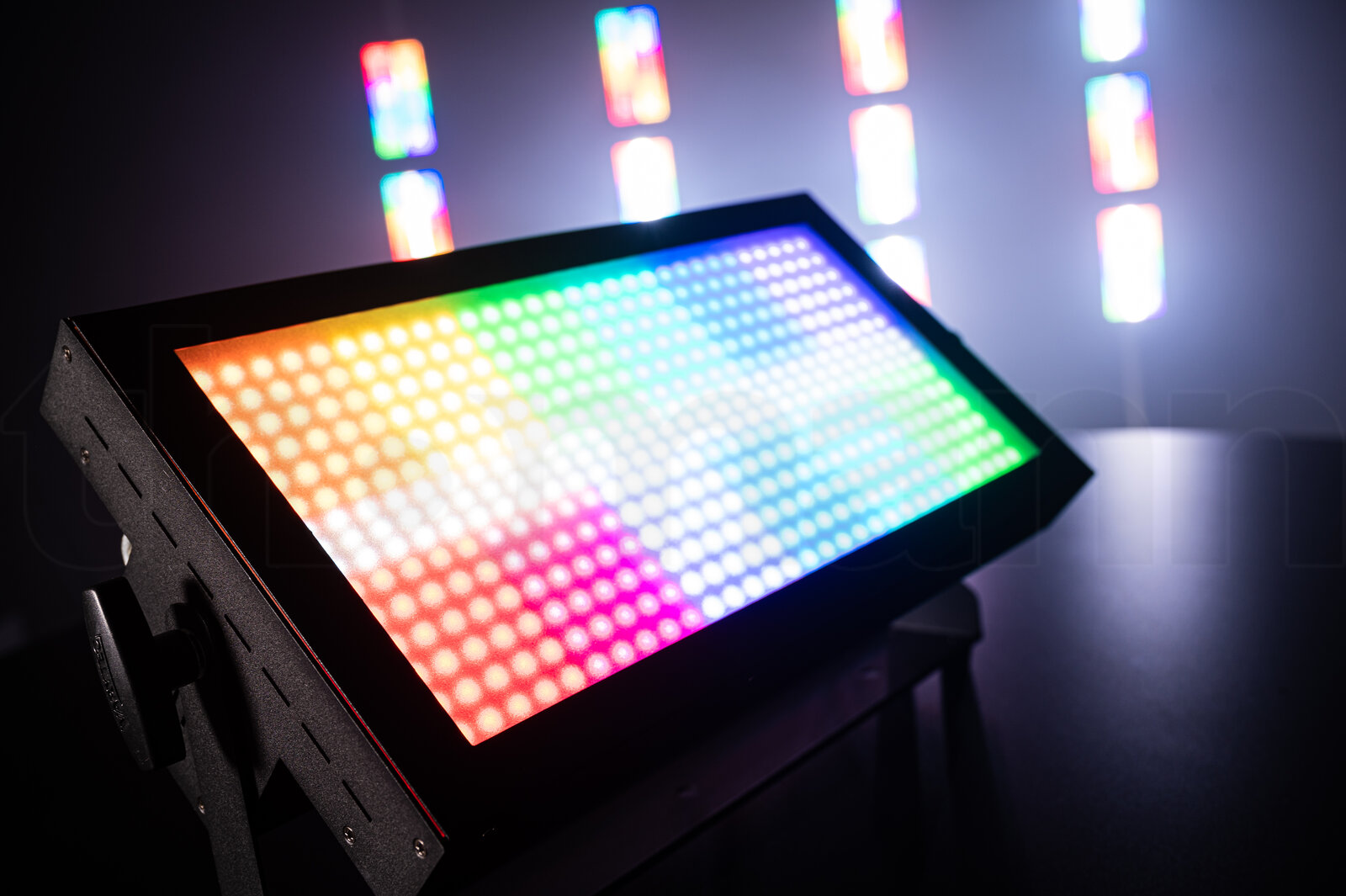 אפקט תאורה Varytec Colors NerveStrobe HP 6 אפקט תאורה Varytec Colors NerveStrobe HP — תמונה 6