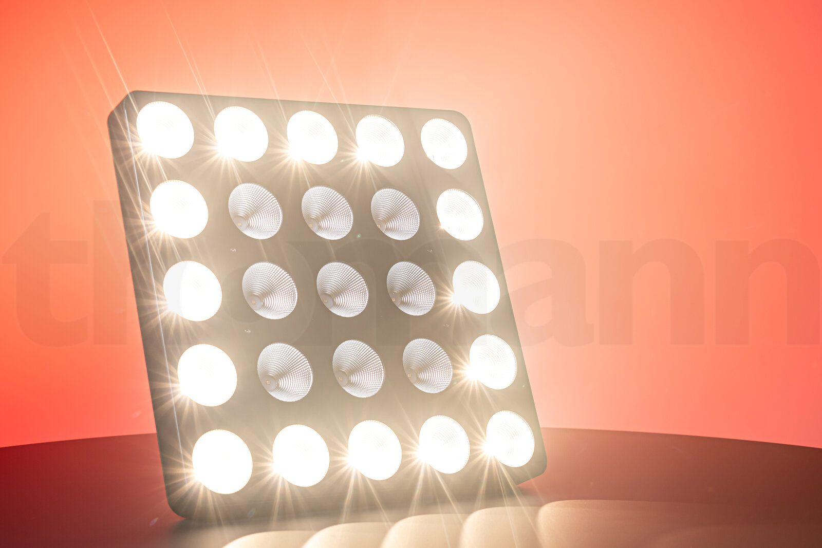 פנס PAR LED Stairville LED Matrix Blinder 5x5 MK II 6 פנס PAR LED Stairville LED Matrix Blinder 5x5 MK II — תמונה 6