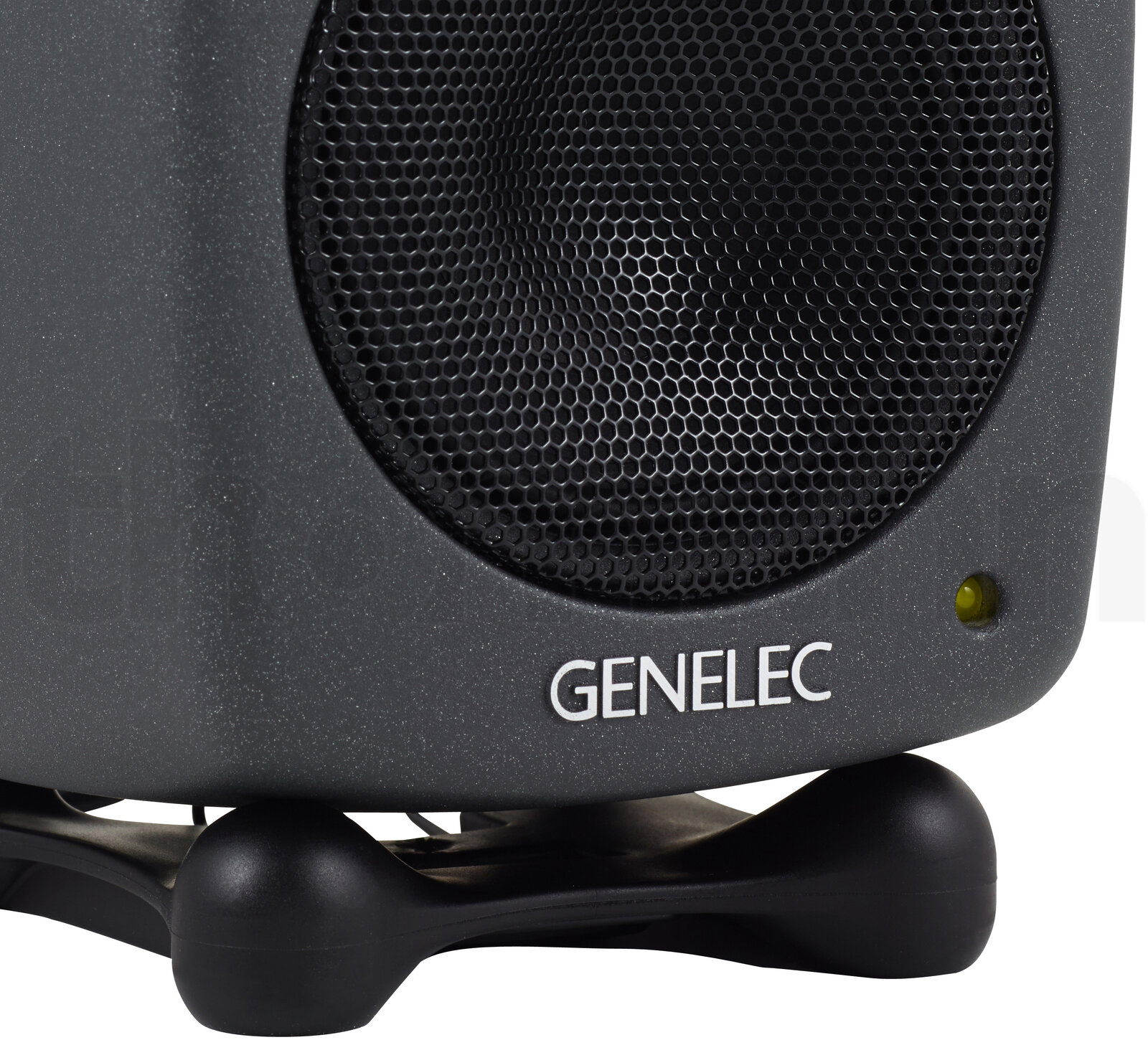מוניטור אולפן Genelec 8010 AP M-Control Bundle 5 מוניטור אולפן Genelec 8010 AP M-Control Bundle — תמונה 5