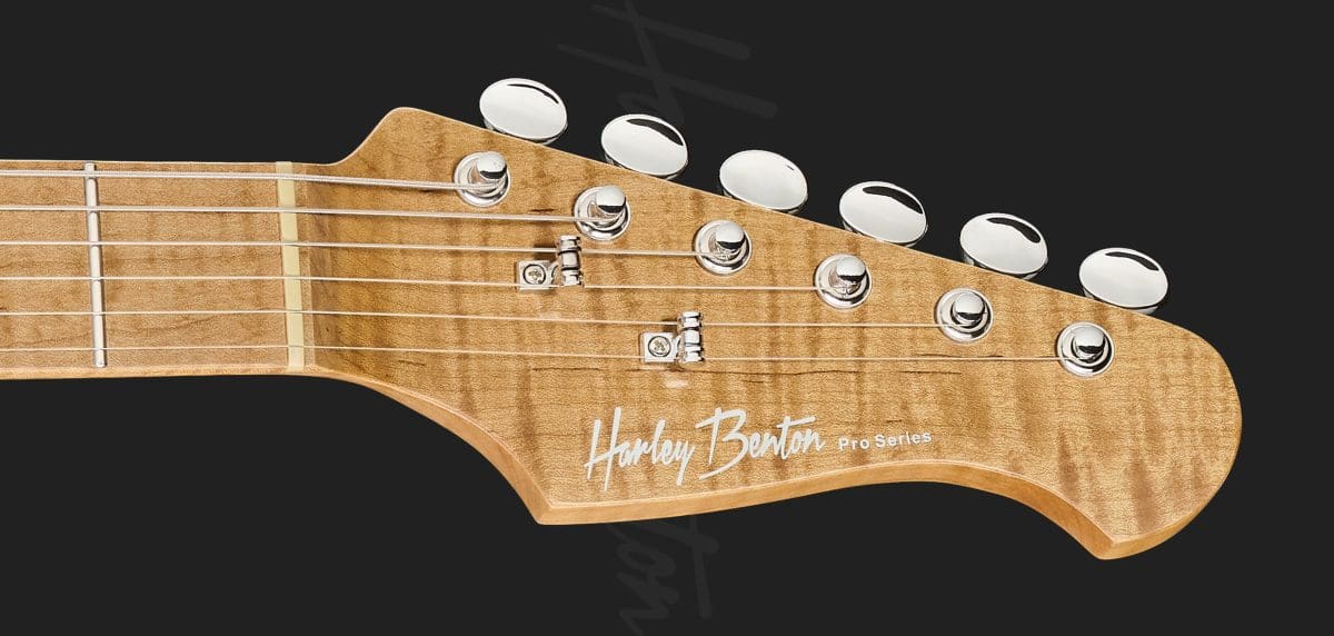 גיטרה חשמלית Harley Benton ST-Modern Plus MN HSS FBB 6 גיטרה Harley Benton ST-Modern Plus MN HSS FBB, ראש הגיטרה מלפנים