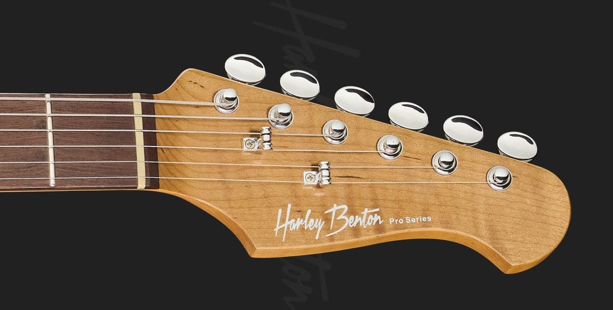 גיטרה חשמלית Harley Benton ST-Modern Plus HSS SFG – ירוק Seafoam Green מבריק 6 גיטרה חשמלית Harley Benton ST-Modern Plus HSS SFG בגימור ירוק Seafoam Green – חזית ראש הגיטרה