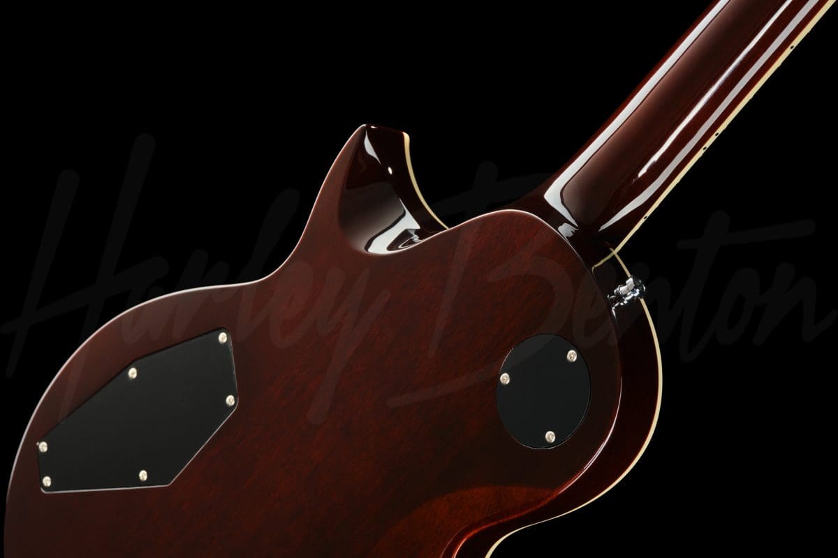 גיטרה חשמלית Harley Benton SC-Custom III Desert Burst 9 גיטרה Harley Benton SC-Custom III Desert Burst, גוף הגיטרה מאחור בזווית