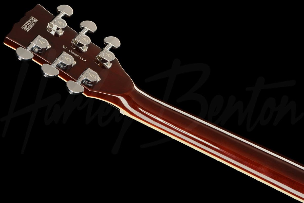 גיטרה חשמלית Harley Benton SC-Custom III Desert Burst 14 גיטרה Harley Benton SC-Custom III Desert Burst, ראש הגיטרה מאחור בזווית