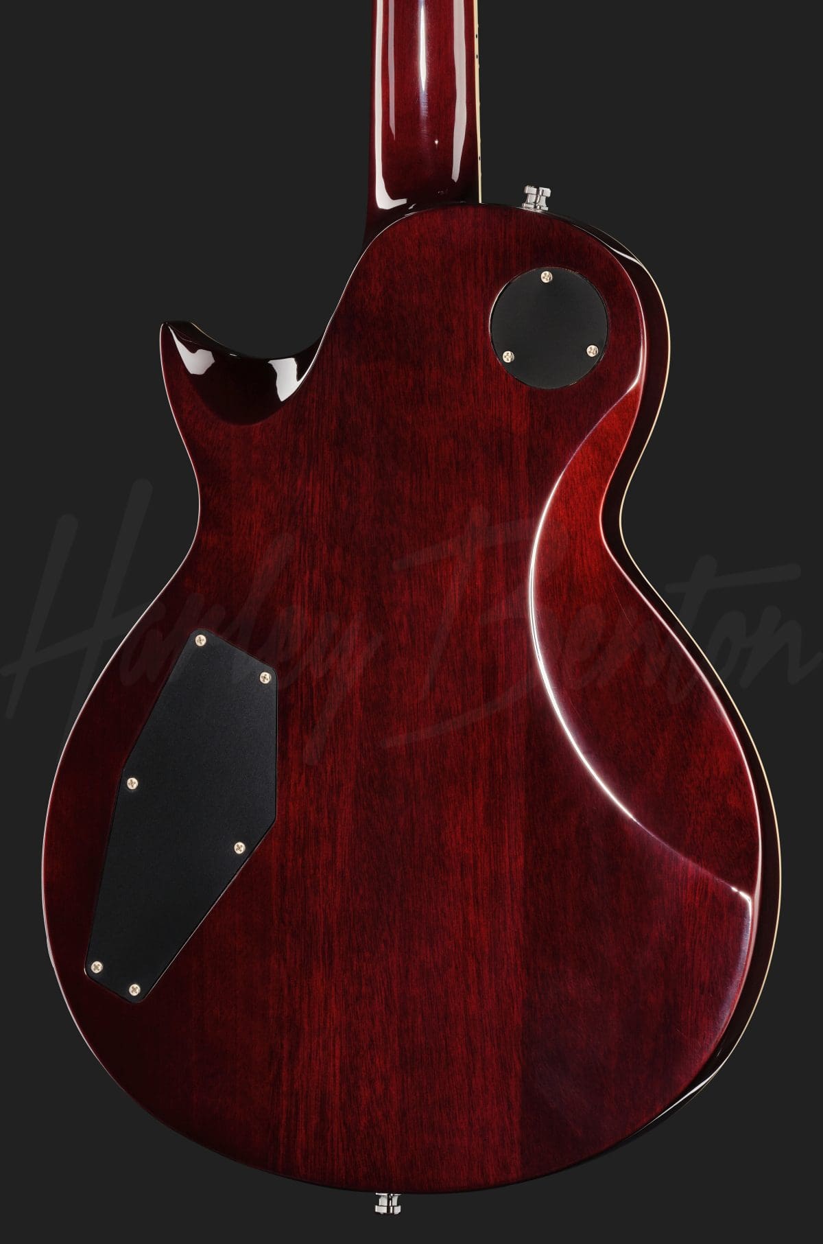 גיטרה חשמלית Harley Benton SC-Custom III Desert Burst 4 גיטרה Harley Benton SC-Custom III Desert Burst, גוף הגיטרה מאחור