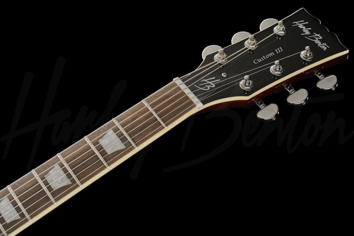 גיטרה חשמלית Harley Benton SC-Custom III Desert Burst 13 גיטרה Harley Benton SC-Custom III Desert Burst, ראש הגיטרה מלפנים בזווית