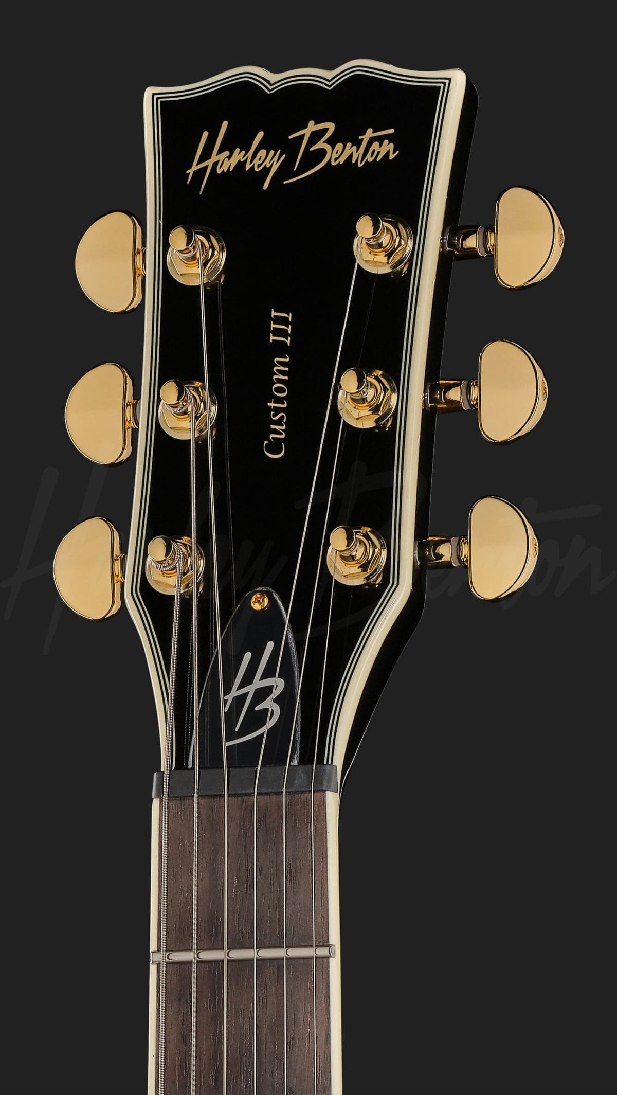 גיטרה חשמלית Harley Benton SC-Custom III P90 Black 6 Harley Benton SC-Custom III P90 Black – ראש הגיטרה מלפנים