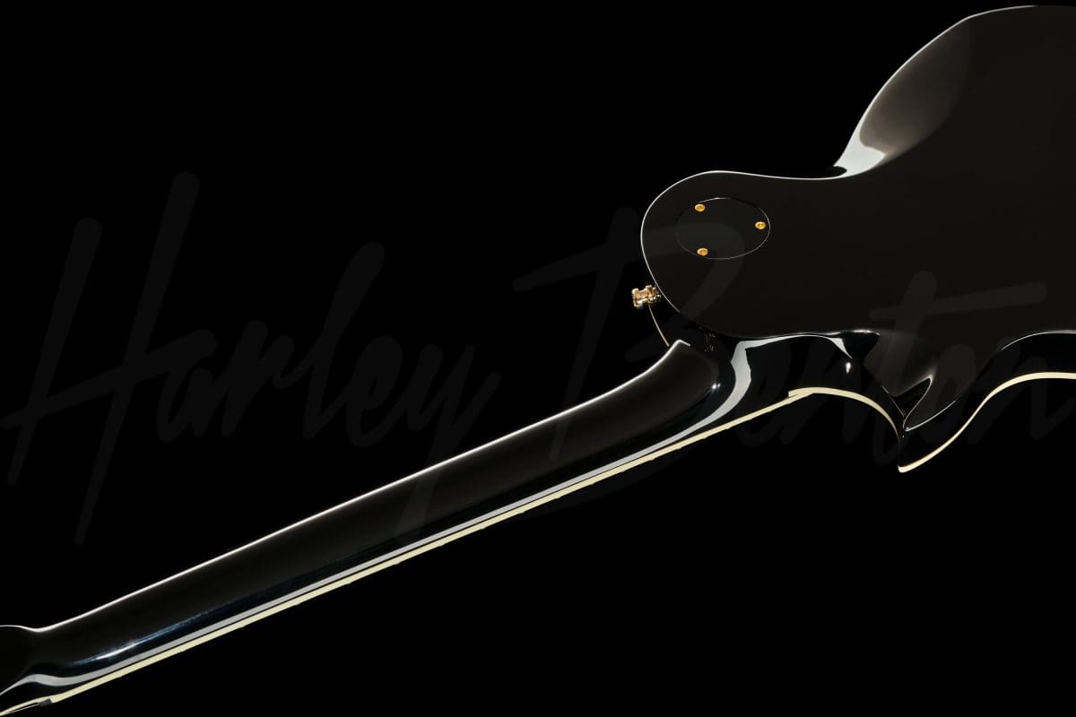 גיטרה חשמלית Harley Benton SC-Custom III P90 Black 11 Harley Benton SC-Custom III P90 Black – גב הצוואר וחיבורו לגוף
