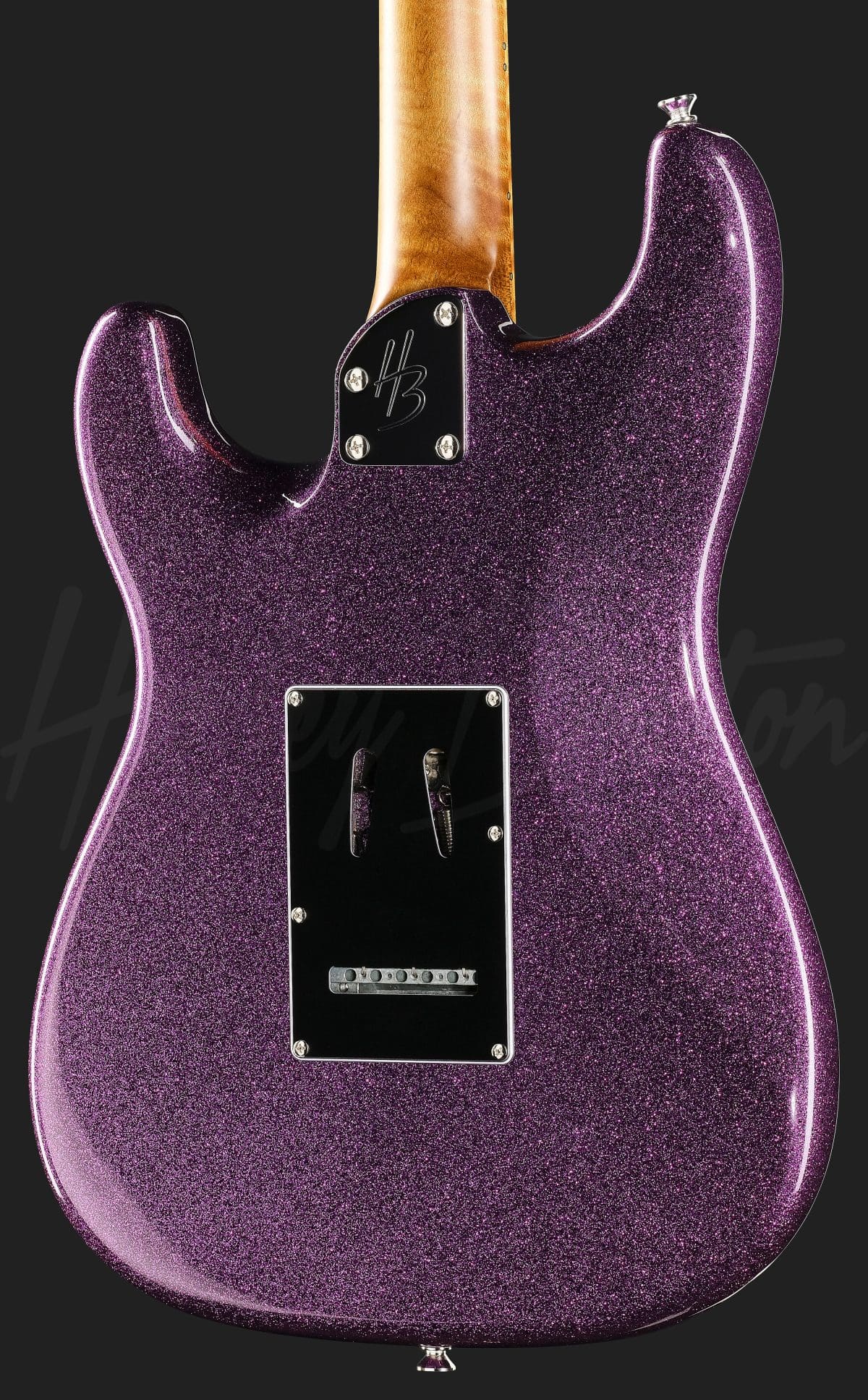 גיטרה חשמלית Harley Benton ST-Modern Plus MN HSS DPS – סגול מנצנץ Dark Purple Sparkle מבריק 5 גיטרה חשמלית Harley Benton ST-Modern Plus MN HSS DPS בגימור סגול Dark Purple Sparkle – גב הגוף