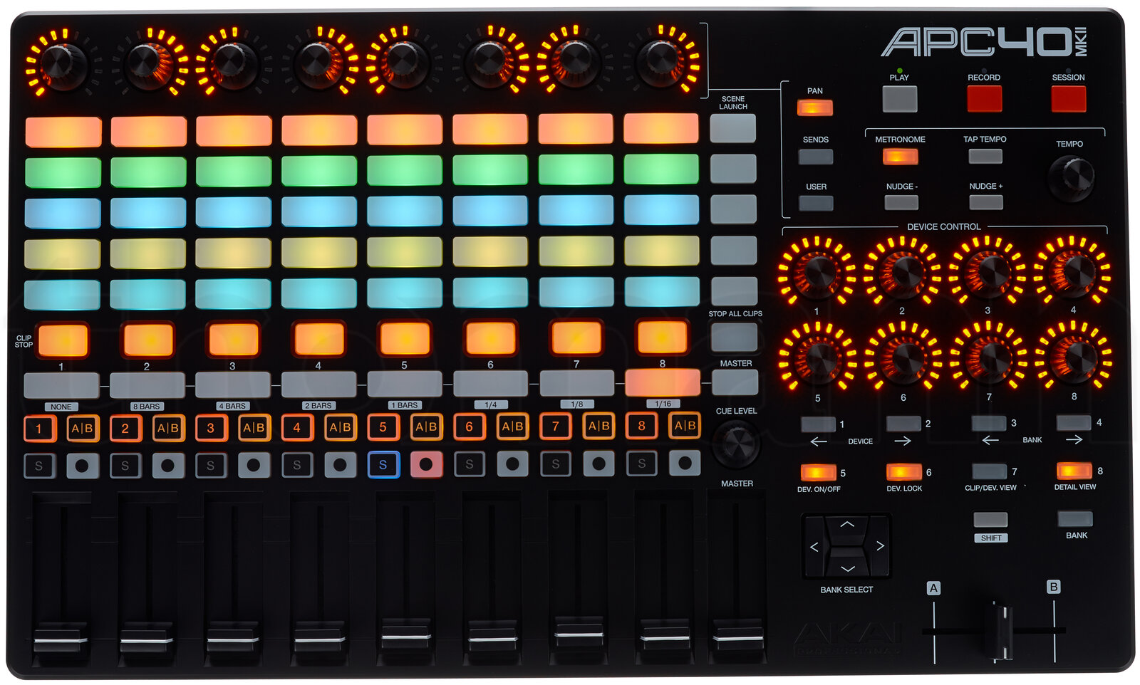 משטח שליטה AKAI Professional APC 40 Mk2 6 משטח שליטה AKAI Professional APC 40 Mk2 — תמונה 6