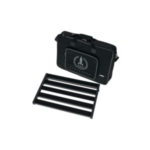 פדלבורד Harley Benton 60 ס״מ עם ספק כוח מובנה – 11 יציאות מבודדות, 45W, תיק וסט כבלים (יבוא בלעדי)