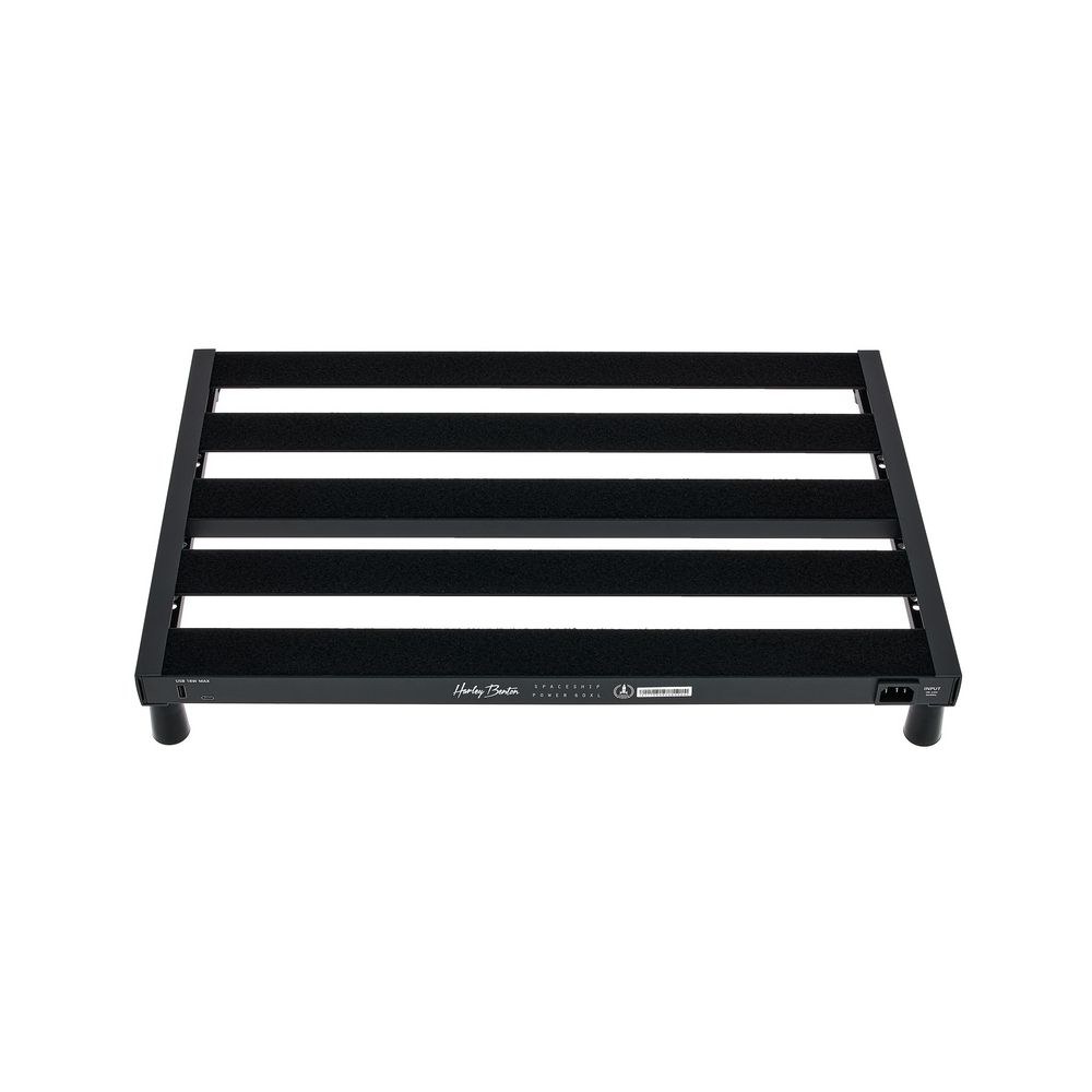 פדלבורד Harley Benton 60 ס״מ עם ספק כוח מובנה – 11 יציאות מבודדות, 45W, תיק וסט כבלים (יבוא בלעדי) 5 הפדלבורד הגדול עם הספק המובנה – פדלבורד עם ספק כוח, תמונה 5