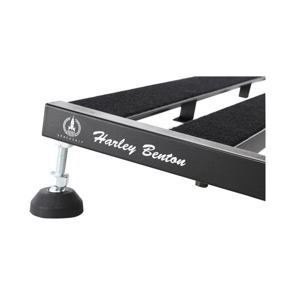 פדלבורד Harley Benton 60 ס״מ מאלומיניום – שטיח לסקוצ׳, הטיה מתכווננת, תיק מרופד (יבוא בלעדי) 4 הפדלבורד 60 ס״מ של Harley Benton – פדלבורד לגיטרה, תמונה 4