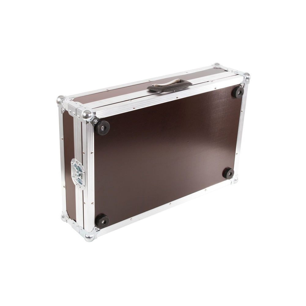 קייס קשיח ל-Line 6 POD HD500 ו-HD500X – עבודה מתוך הקייס, מקום לספק כוח, תוצרת גרמניה (יבוא בלעדי) 5 הקייס ל-POD HD500 – קייס למולטי-אפקט, תמונה 5