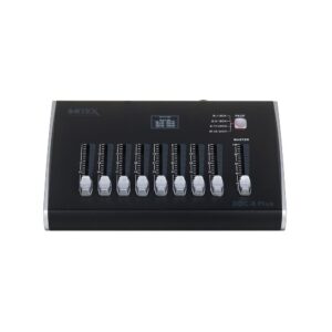 בקר DMX קומפקטי Botex – 32 ערוצים, 8 פיידרים ומאסטר, מסך OLED, הזנת USB-C